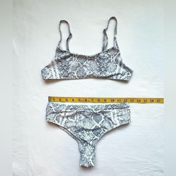 SHEIN blue and white snake print two piece swimsuit size S - Picture 3 of 10